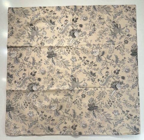 Le Cluny- Le Cluny Versailles Beige Tablecloth (58" Square)