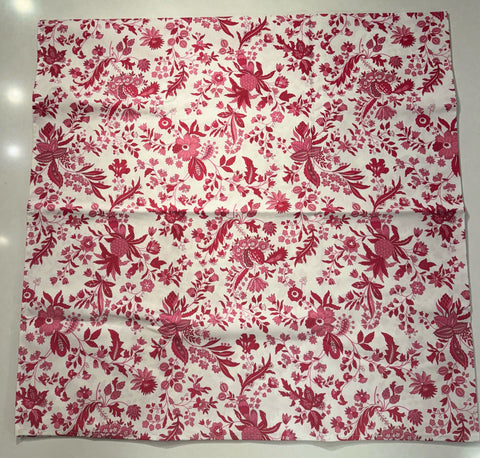 Le Cluny- Versailles White & Red Tablecloth (58" Square)
