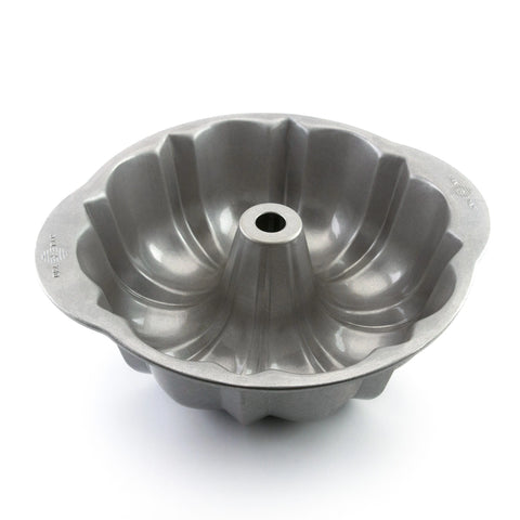 USA Pan Fluted Tube Cake Pan