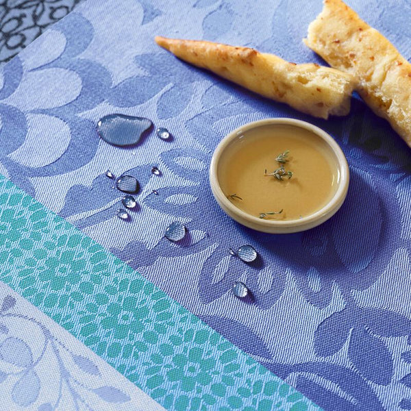 Le Jacquard Français- Provence Lavender Coated Cotton Tablecloth (69X98)