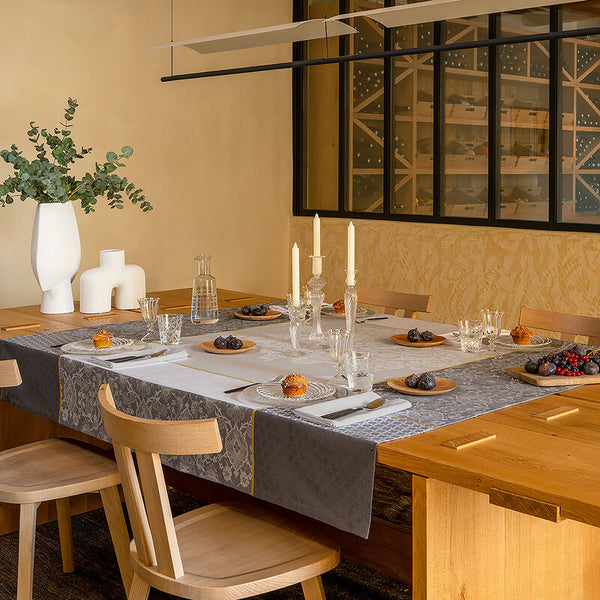Le Jacquard Français- Voyage Grey Coated Cotton Tablecloth (69X69)