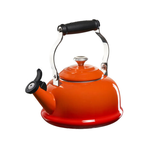 Le Creuset- Whistling Kettle Flame