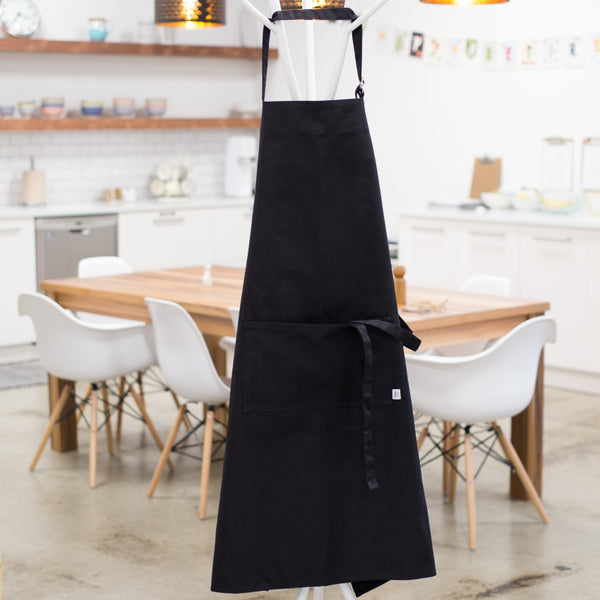 Now Designs Mighty Apron - Black