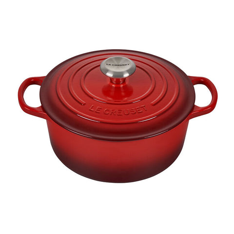 Le Creuset 4.5 Qt Signature Round Oven - Cerise